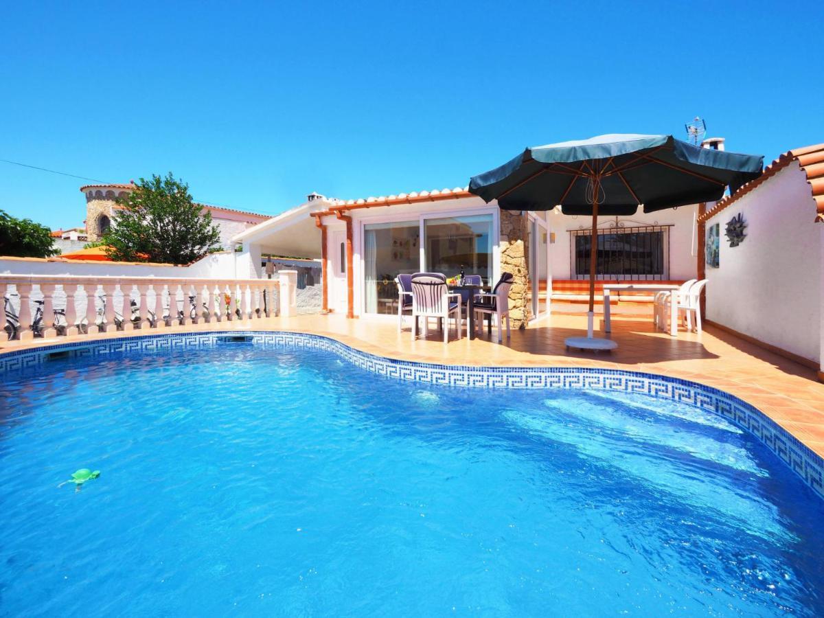 Holiday Home Peni By Interhome Empuriabrava Eksteriør billede