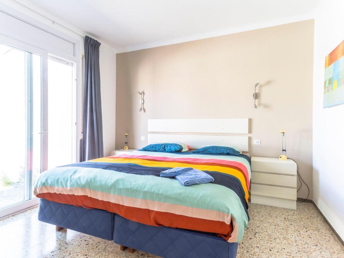 Holiday Home Peni By Interhome Empuriabrava Eksteriør billede