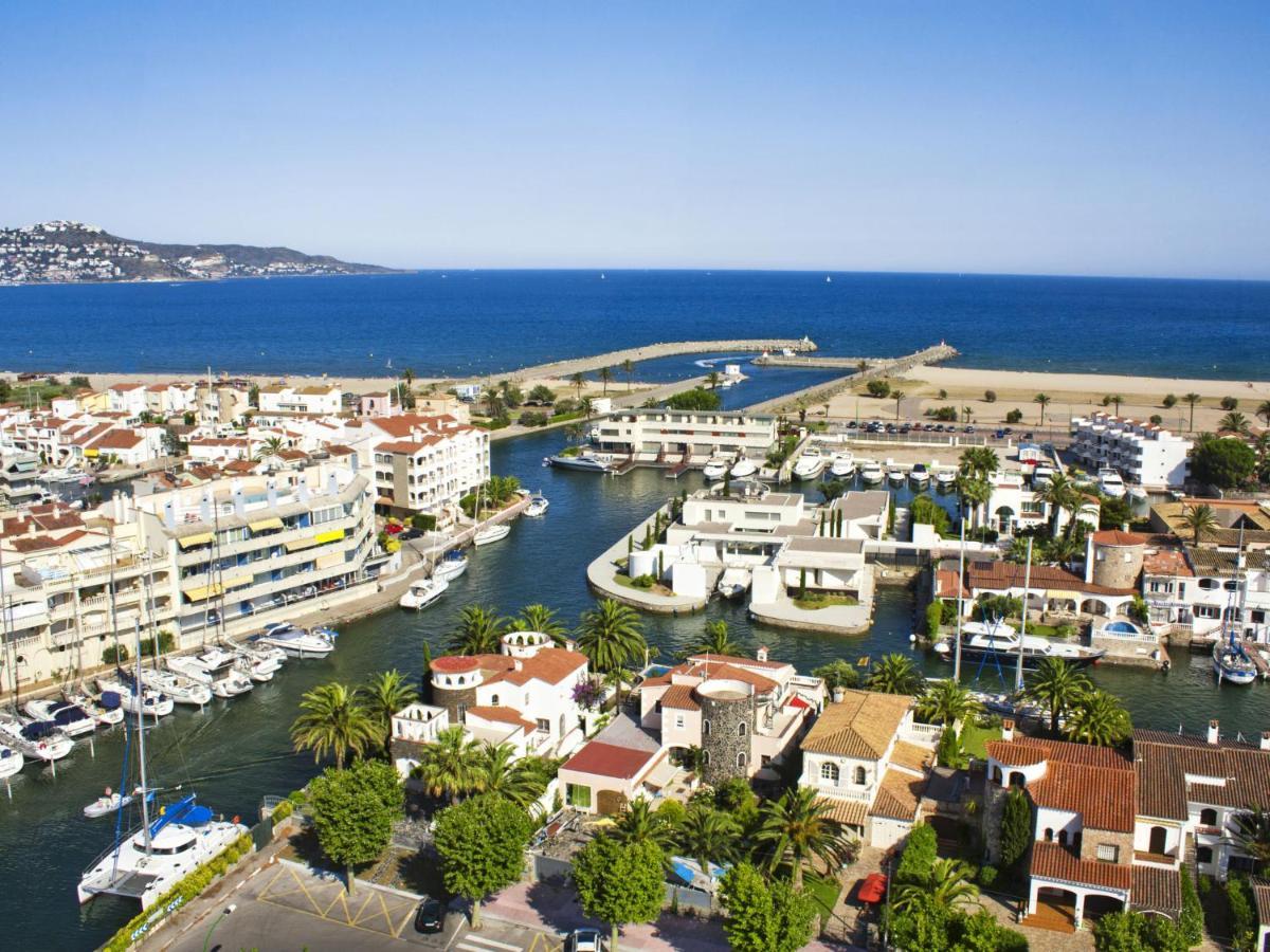 Holiday Home Peni By Interhome Empuriabrava Eksteriør billede